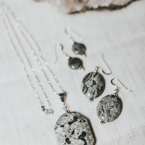 Gray Crazy Lace Agate